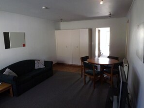 TV - Karaka Tree Motel (Taupo)