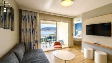 Luxe beddengoed, een kluis op de kamer, een bureau