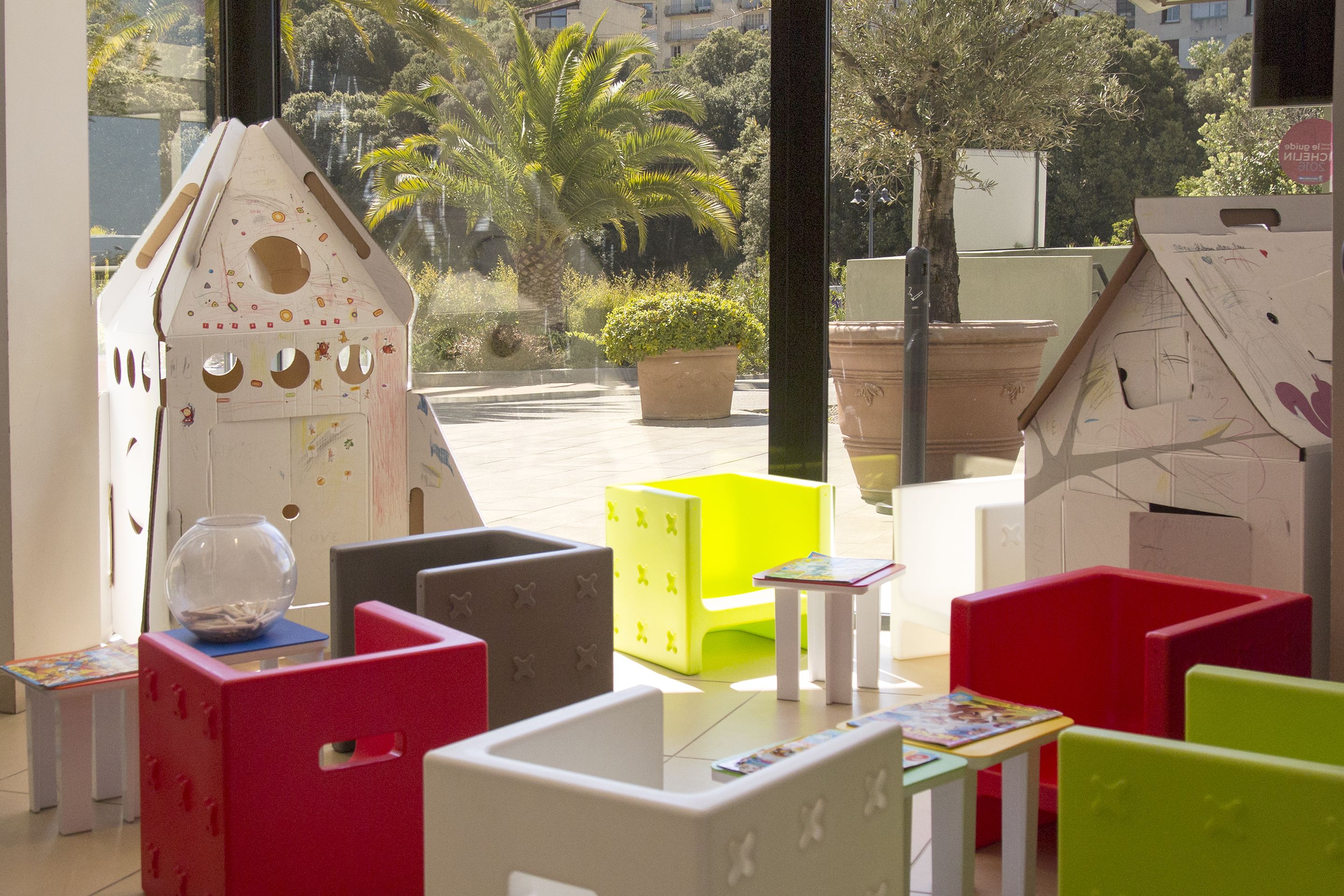 children’s play area – indoor