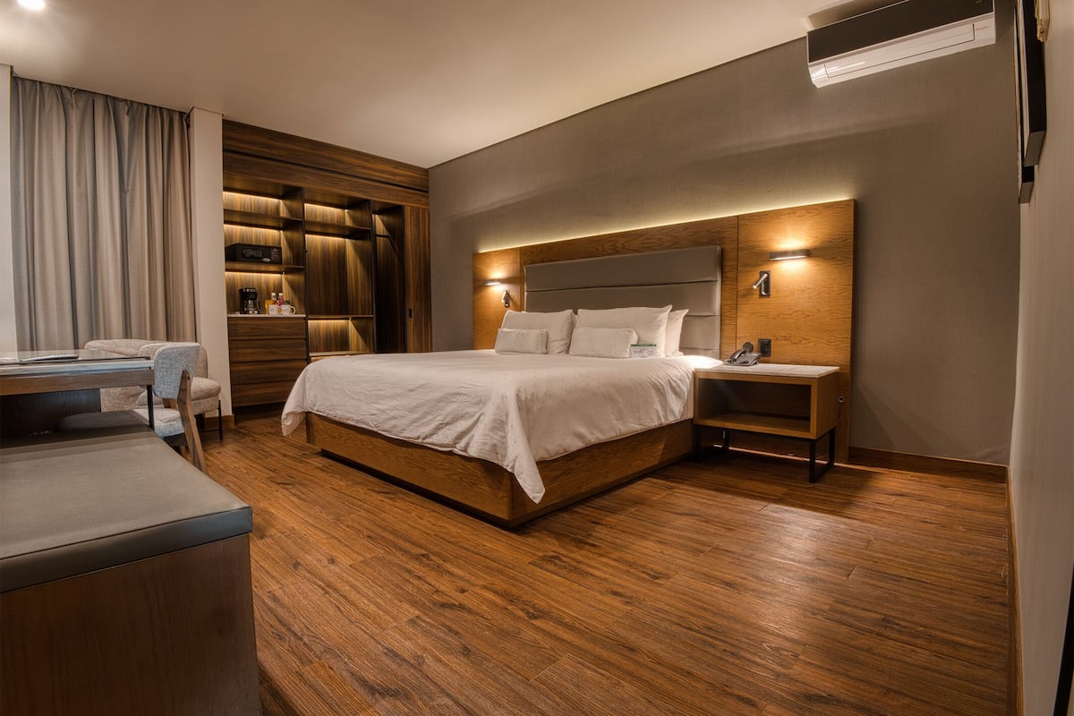 superior room, 1 king bed | 1 bedroom, in-room safe, desk, blackout curtains