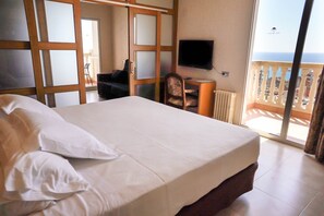 Minibar, wifi gratis y ropa de cama 