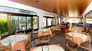 Dining - Euroxenia Tropical (Rhodes)