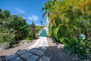 Hotel Exterior at A Stones Throw Away