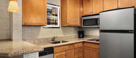 Studio, 1 King Bed with Sofa bed | Private kitchen