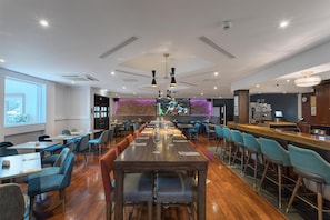 Wine bar