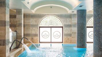 Couples treatment room(s), sauna, hot tub, body treatments, aromatherapy