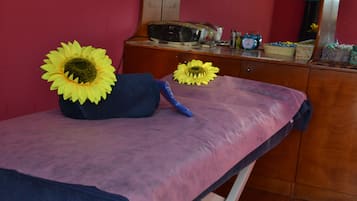 Turkish bath/hammam, body treatments, body scrubs, facials