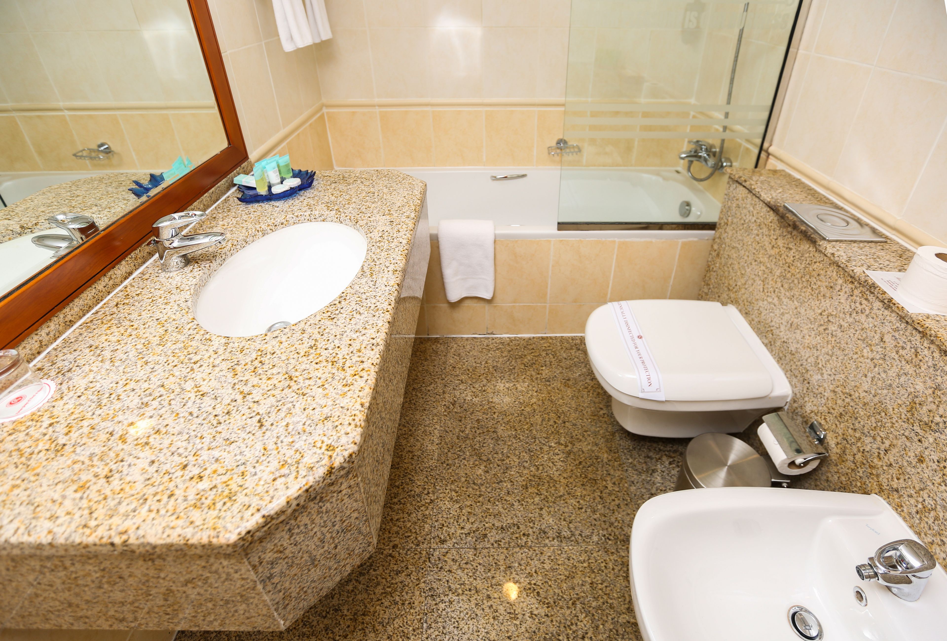 Photo - Ramee Royal Hotel