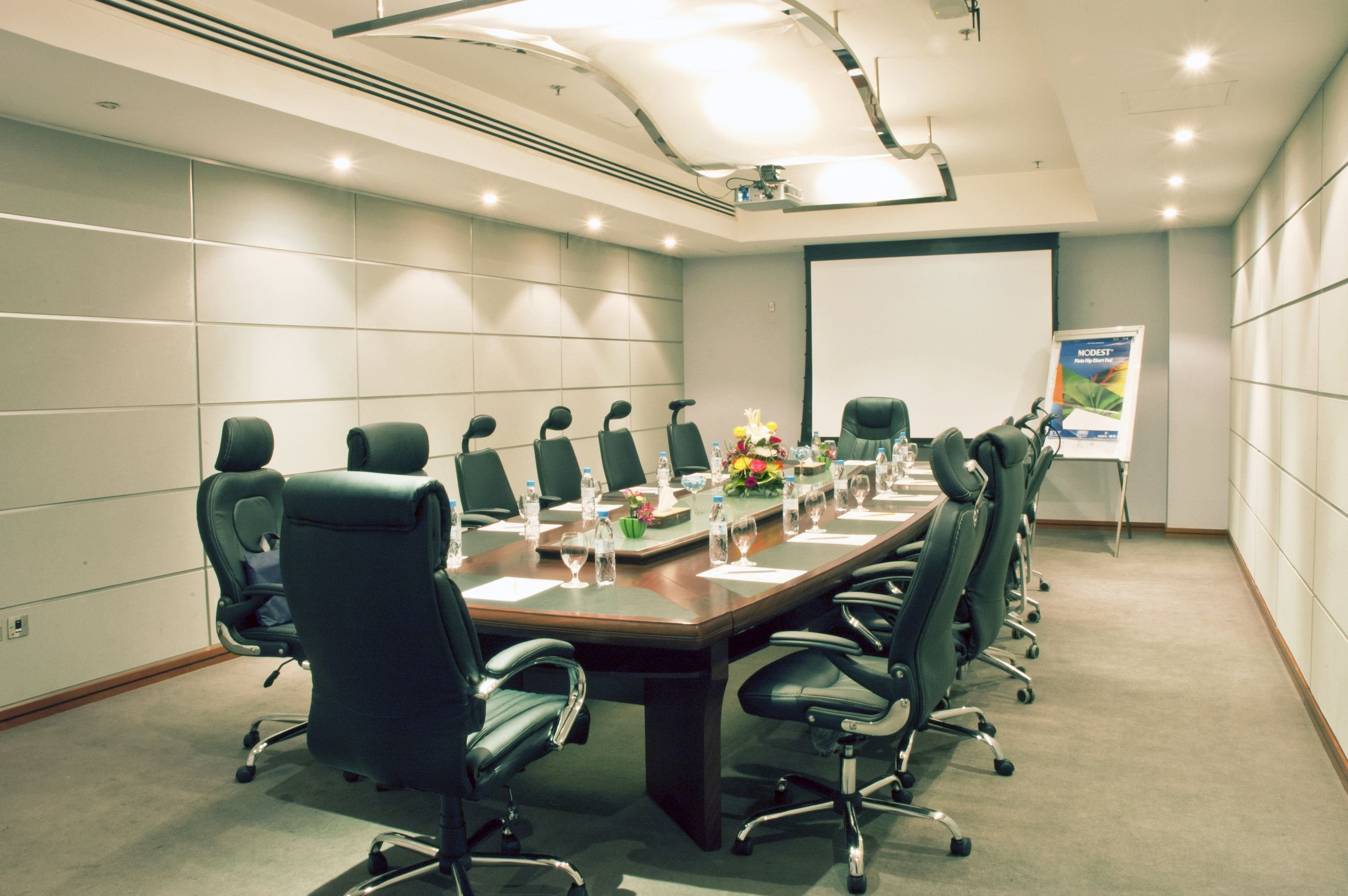 Photo - Ramee Royal Hotel