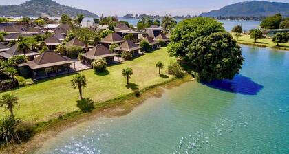 Pacific Harbour Villas