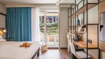 Superior Room, 1 Double Bed, Balcony | Premium bedding, desk, soundproofing, iron/ironing board