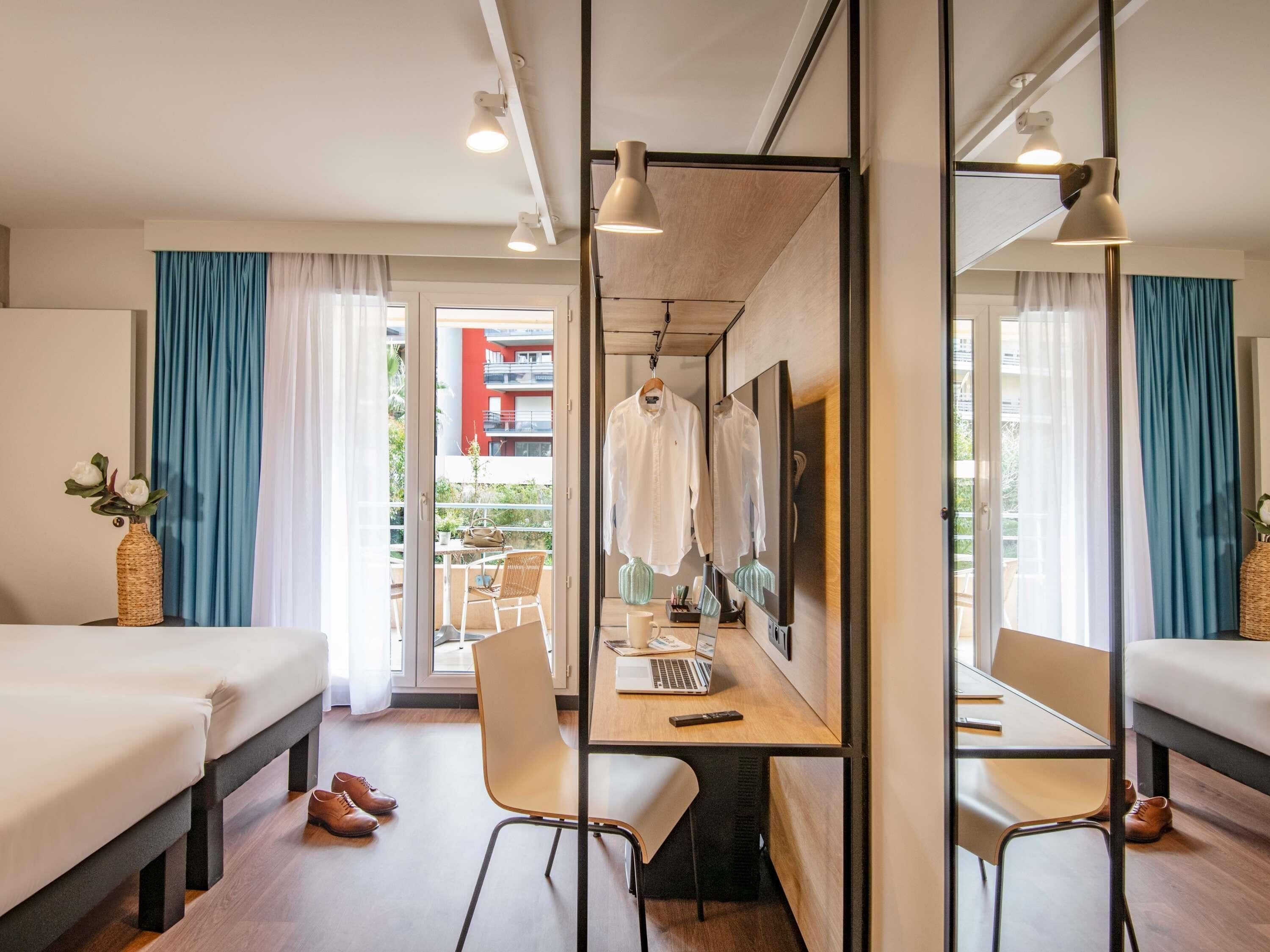 Standaard suite, 2 tweepersoonsbedden, kamers met tussendeur | Luxe beddengoed, een bureau, geluiddichte muren