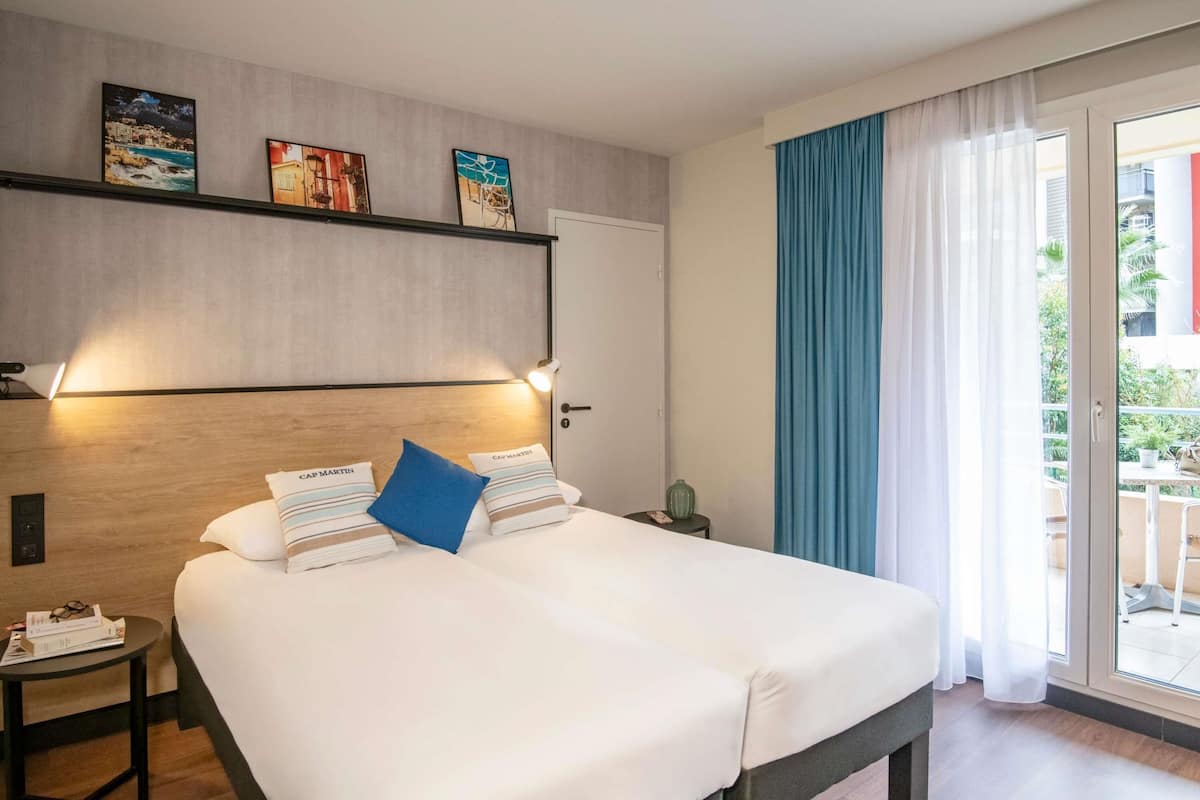 Superior Room, 2 Twin Beds, Balcony | Premium bedding, desk, soundproofing, iron/ironing board