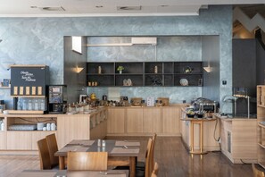 Free daily self-service breakfast