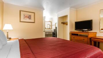 Habitación estándar, 1 cama King size, para no fumadores | Caja de seguridad en la habitación y tabla de planchar con plancha