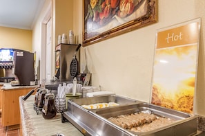 Free daily continental breakfast