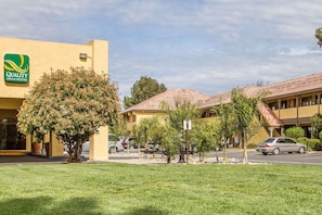Exterior - Quality Inn And Suites Gilroy (Gilroy)