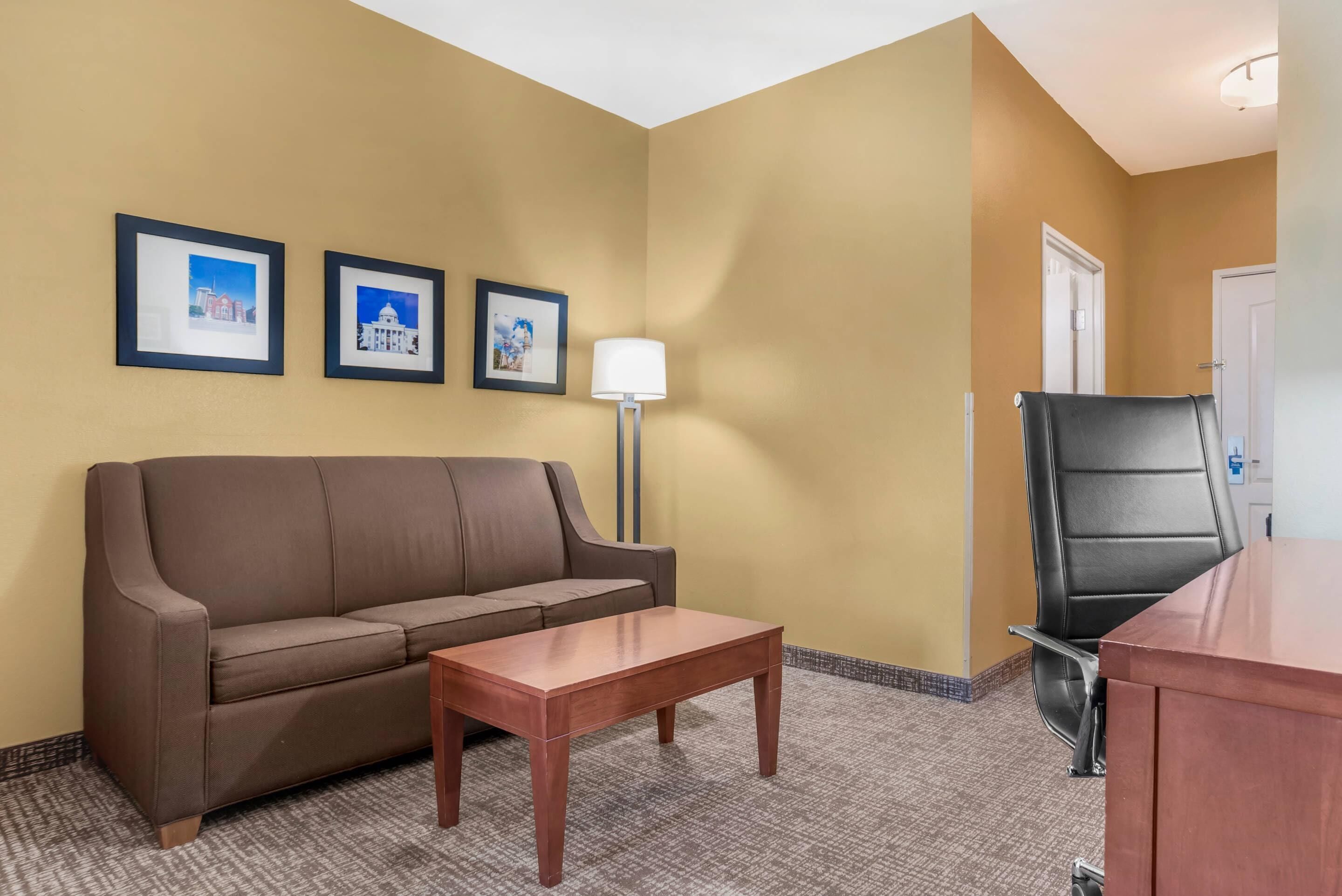 desk, blackout curtains, iron/ironing board, free wifi