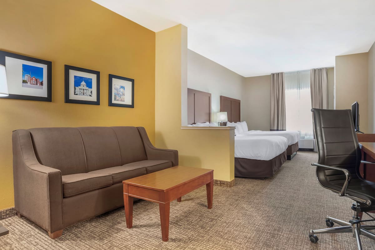Suite, no fumadores | Escritorio, cortinas opacas, tabla de planchar con plancha y wifi gratis