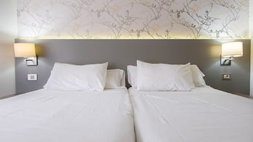 標準公寓 (Balcony/Terrace) | 1 間臥室、書桌、遮光布/窗簾、熨斗/熨衣板