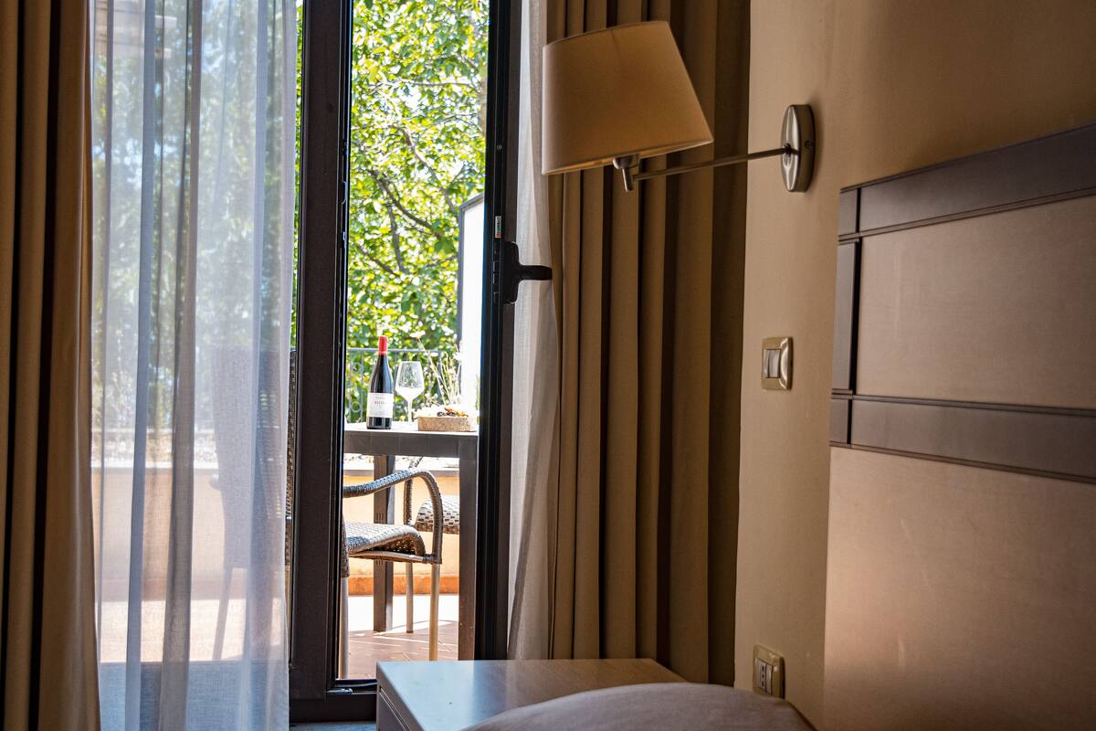 standard quadruple room | 1 bedroom, desk, free wifi, wheelchair access