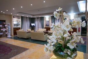 Sala de estar en el lobby