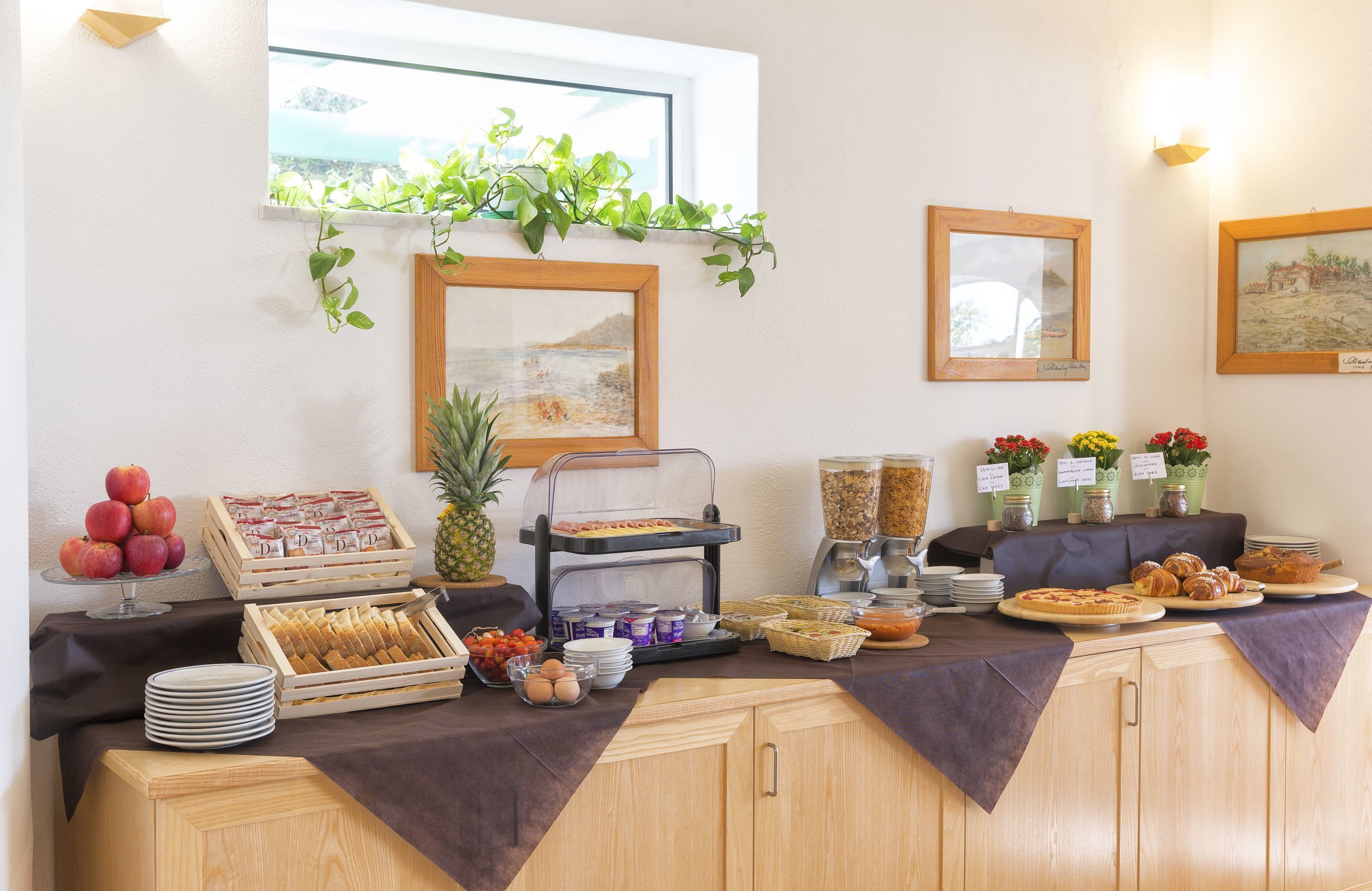 Tägliches inbegriffenes Frühstücksbuffet