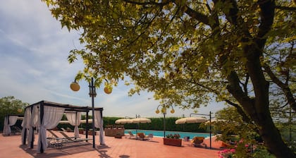 Villa Curina Resort