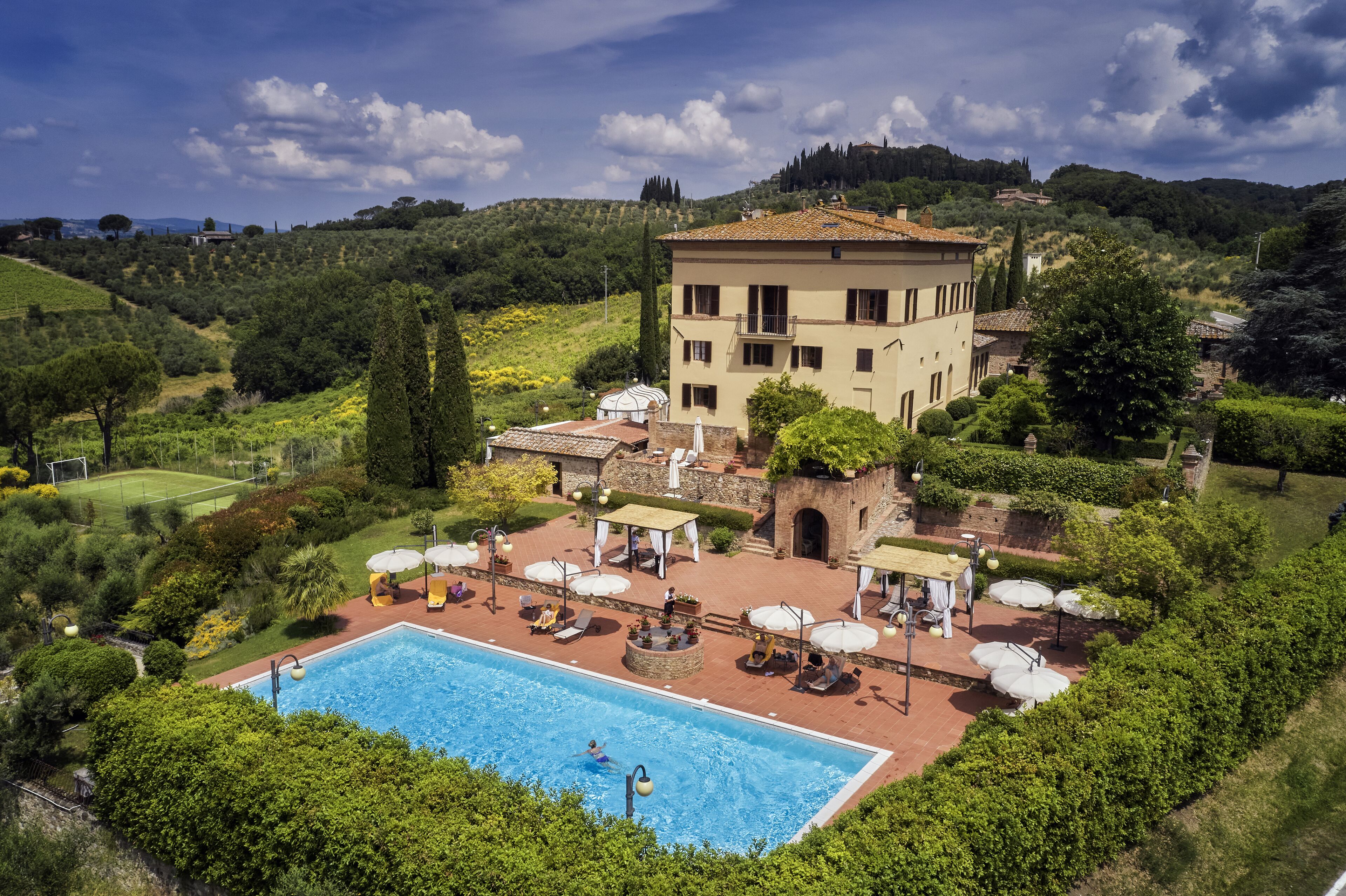 ด้านหน้าที่พัก