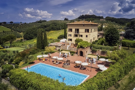 Aerial view. Villa Curina Resort