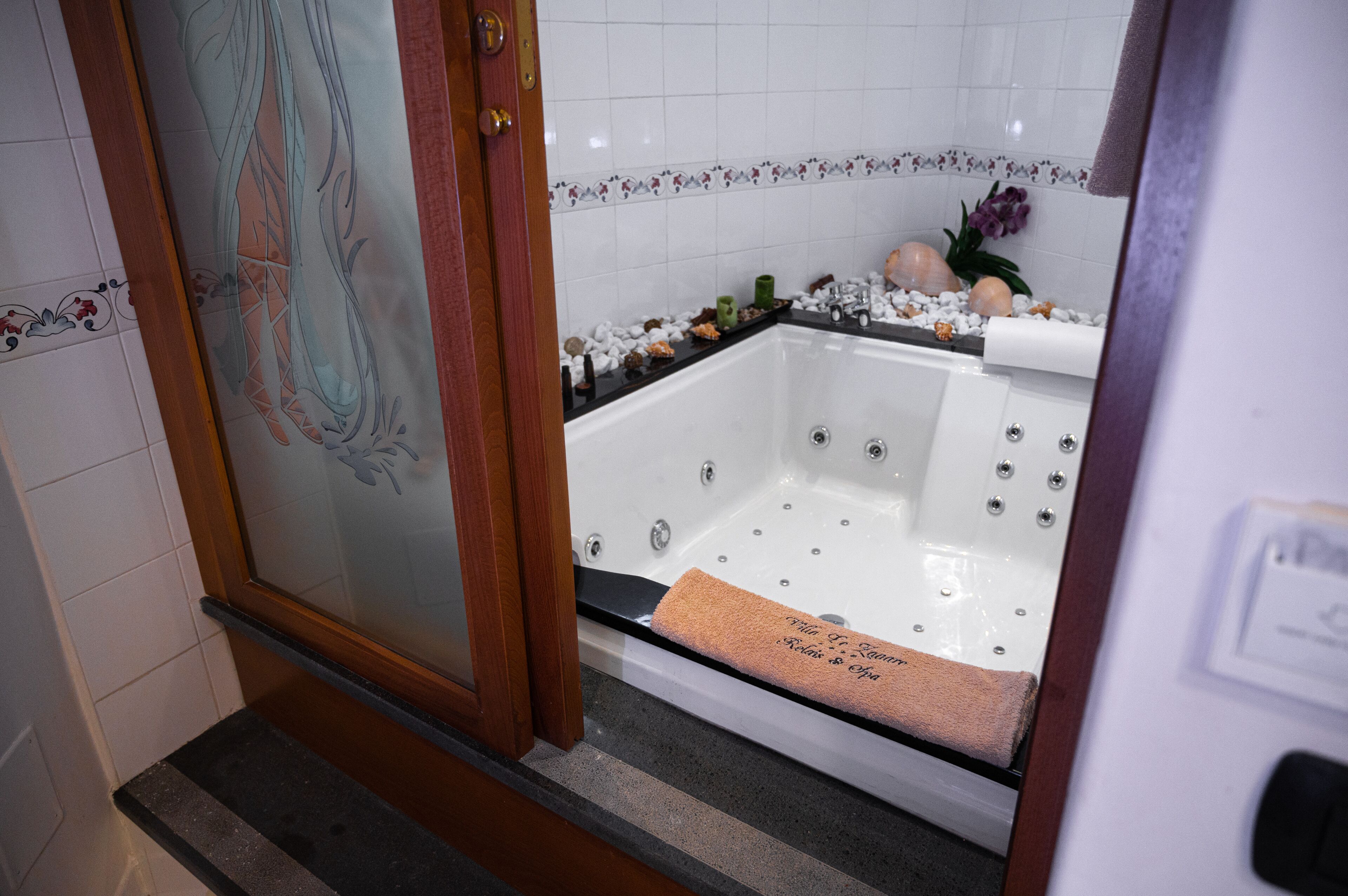 exclusive double room | private spa tub