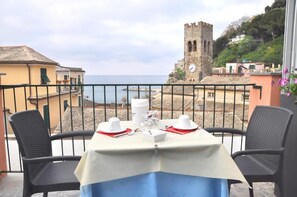 Outdoor dining - Albergo Stella della Marina  (Monterosso al Mare)