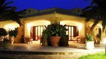 Front of property – evening/night