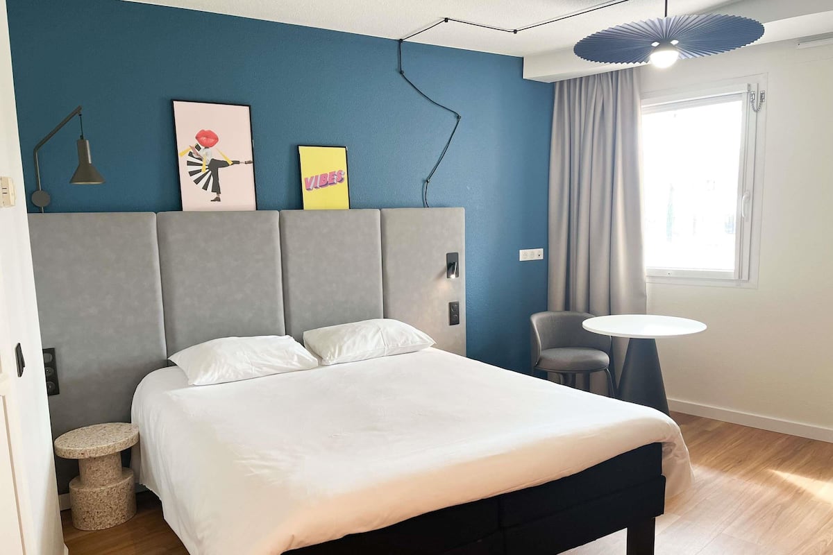 Standard Double Room | Premium bedding, desk, blackout drapes, soundproofing