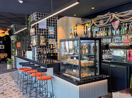 ibis Martigues