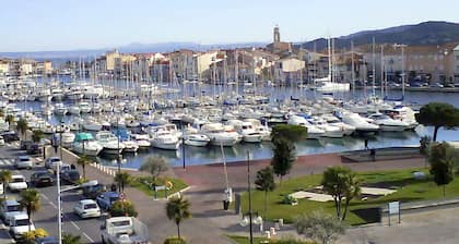 ibis Martigues