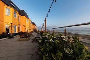 Exterior - The Beaches Hotel and Spa (Prestatyn)