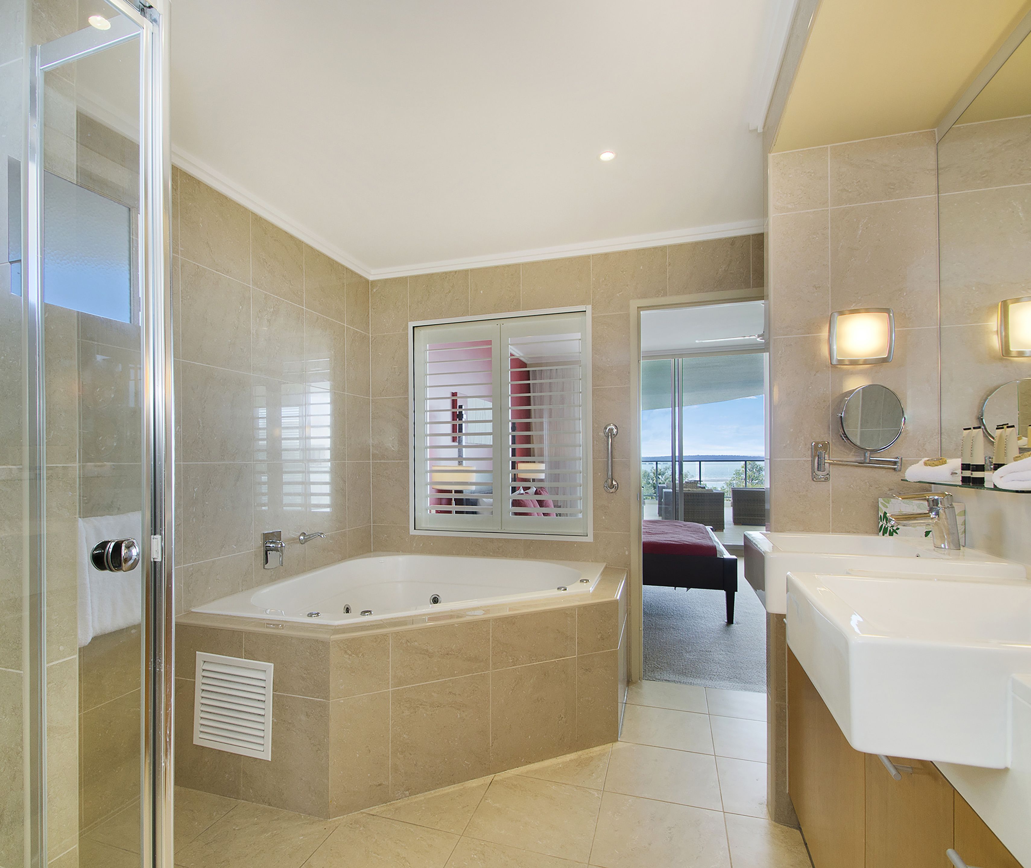 Oaks Hervey Bay Resort and Spa — image 12