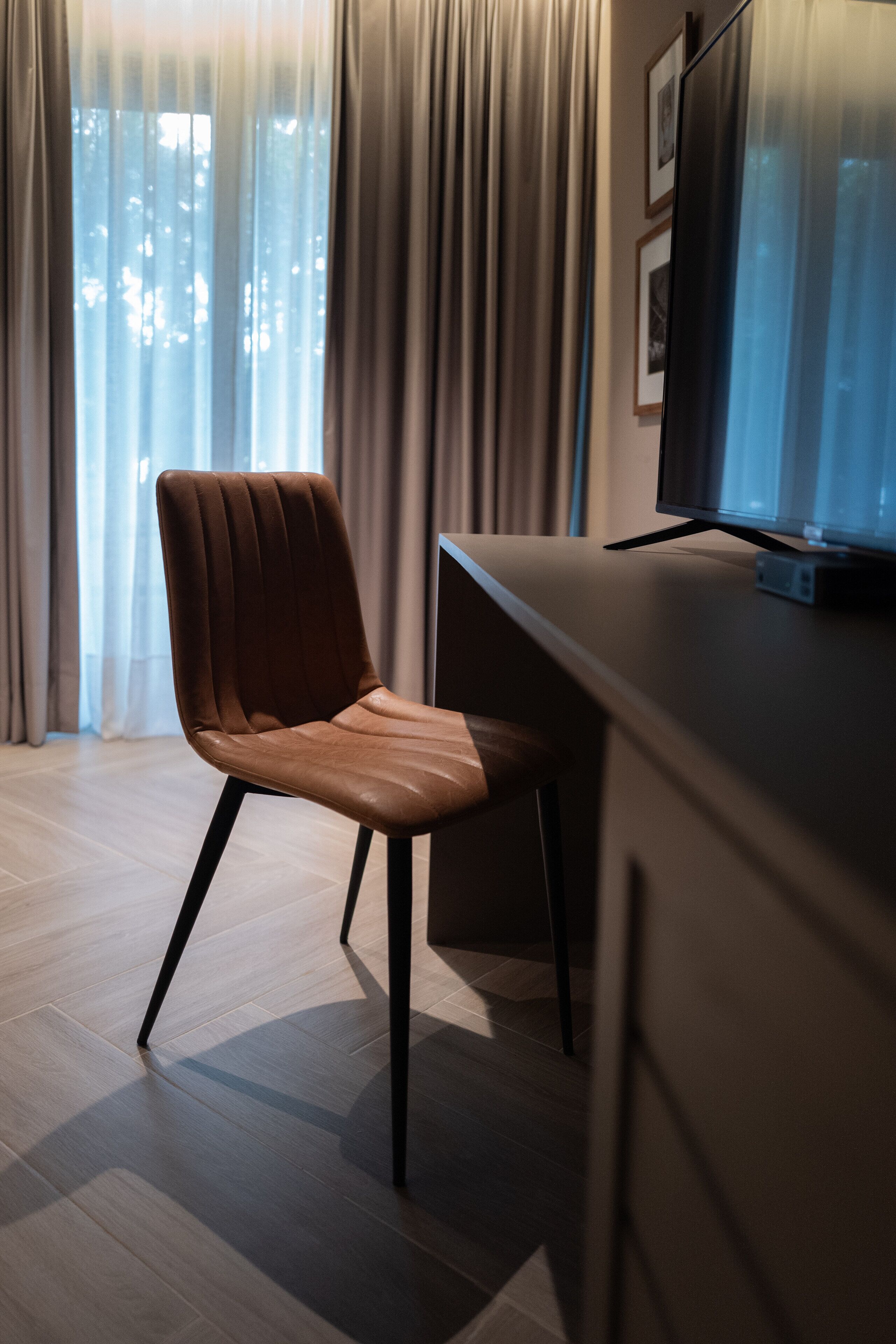 1 bedroom, frette italian sheets, premium bedding, down duvets