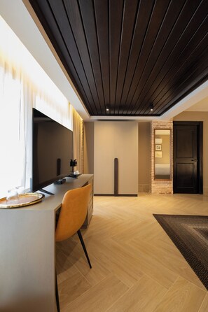 Suite | Frette Italian sheets, premium bedding, down comforters, in-room safe - Camp David Ranch (Santiago de los Caballeros)