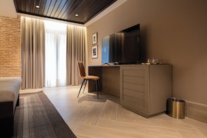 Deluxe Double Room, Mountain View | Frette Italian sheets, premium bedding, down comforters, in-room safe