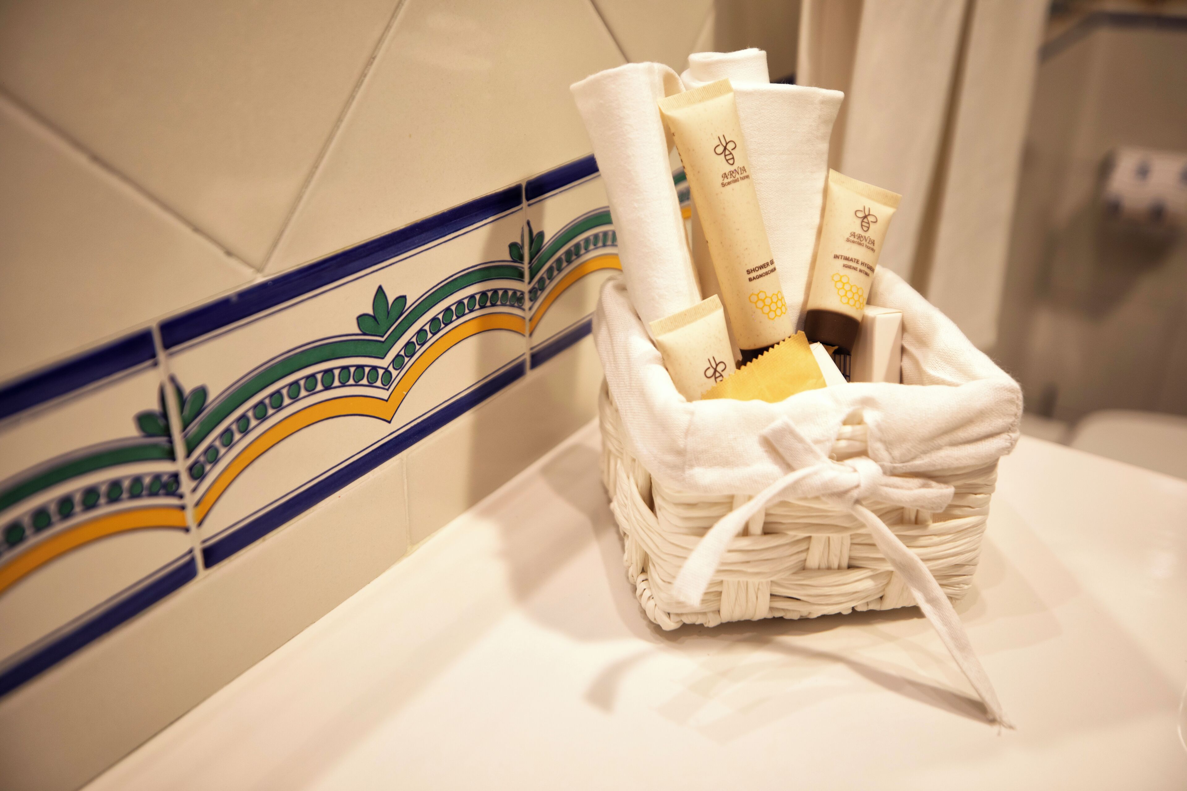 standard room, terrace, sea view (hermitage) | bathroom | combined shower/bathtub, eco-friendly toiletries, hair dryer, bidet