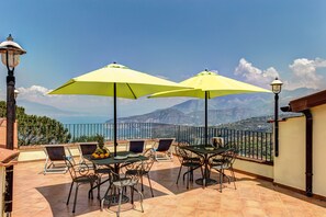 Terrace/patio - Grand Hotel Hermitage & Villa Romita (Massa Lubrense)