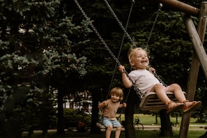 Children’s play area – outdoor - Waldhotel Kreuztanne (Sayda)