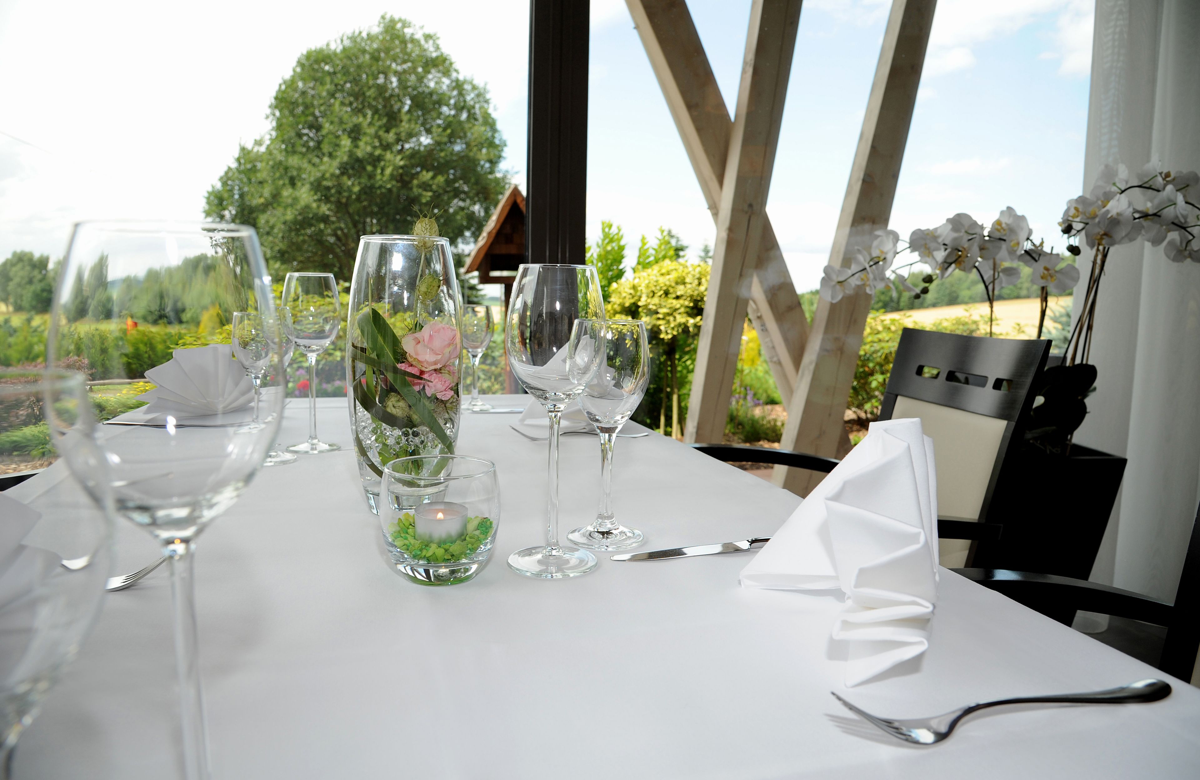 lunch and dinner served, regional cuisine