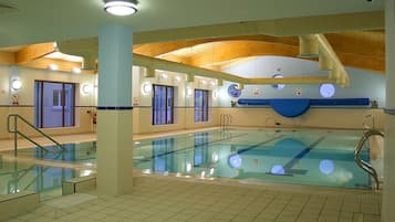 Indendørs pool