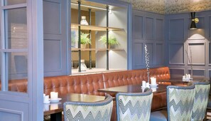 Frühstück und Abendessen