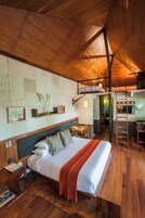 King Loft | Premium bedding, down comforters, pillowtop beds, in-room safe