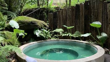 Couples treatment room(s), body treatments, hot stone massages