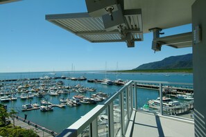 Property grounds - Cairns Private Apartments (Cairns)